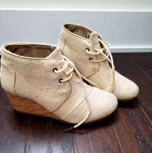 Tom's Wedge Booties